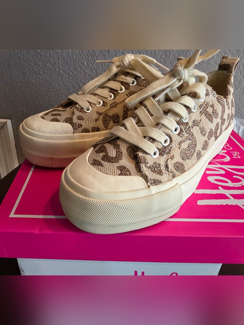 Corkys Cream Leopard-Print Canvas Sneakers Size 8 TAKE THE LEAD SHOES.
